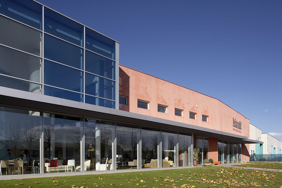 direzionale showroom mazzoli