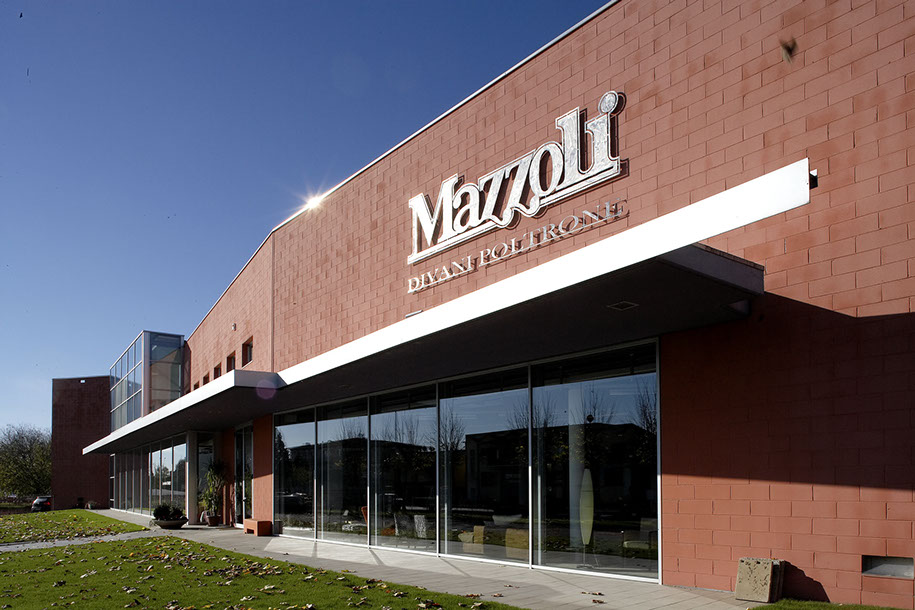Architettura direzionale showroom mazzoli