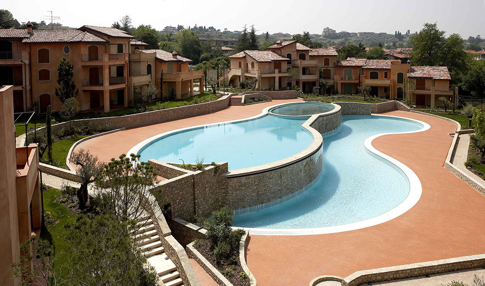 architettura turistico residenziale, lago di Garda